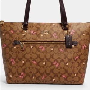 NWT Coach signature gallery butterfly print handba
